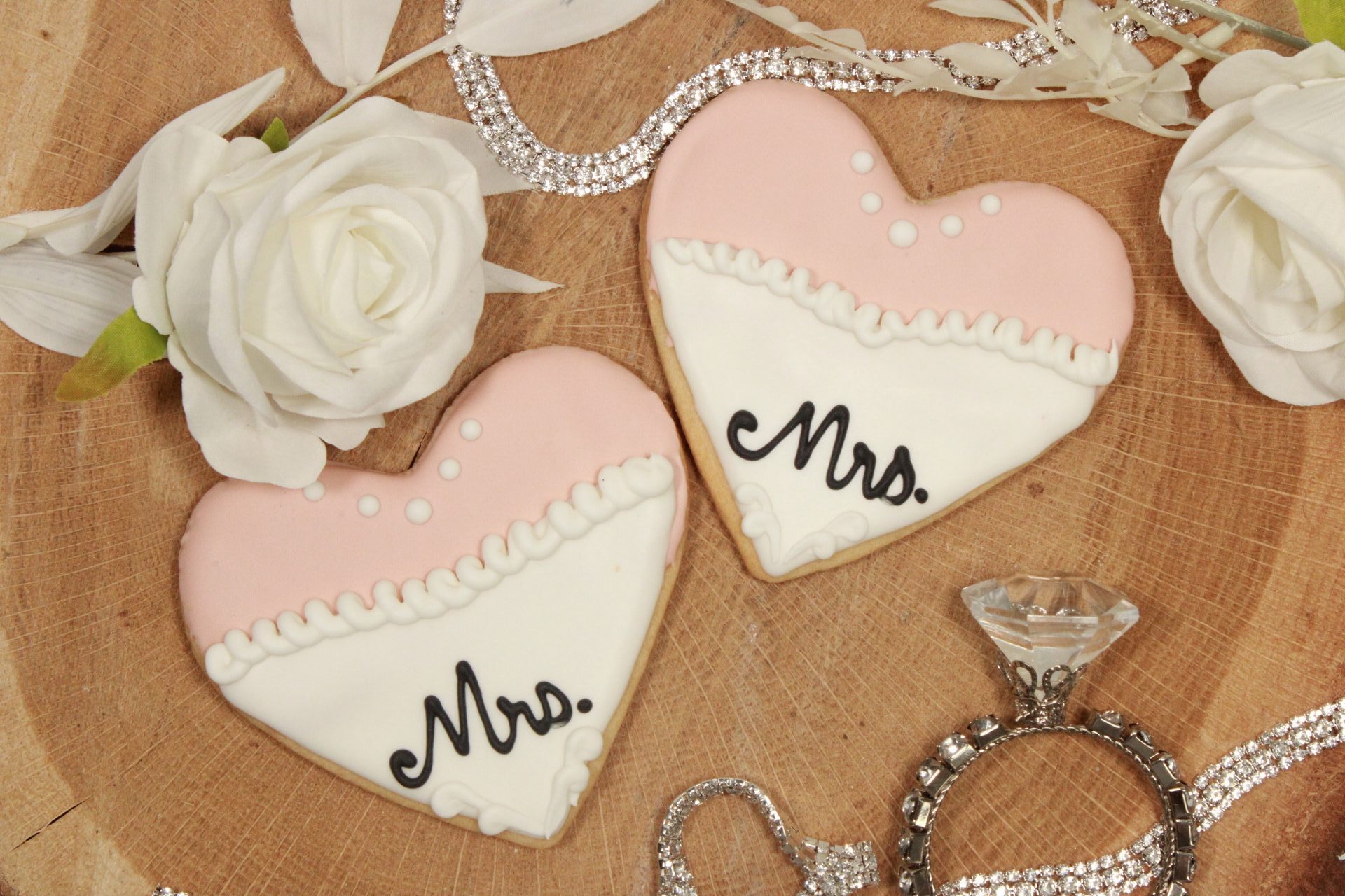 Bride & Groom Heart Cookie Favors - Image 2
