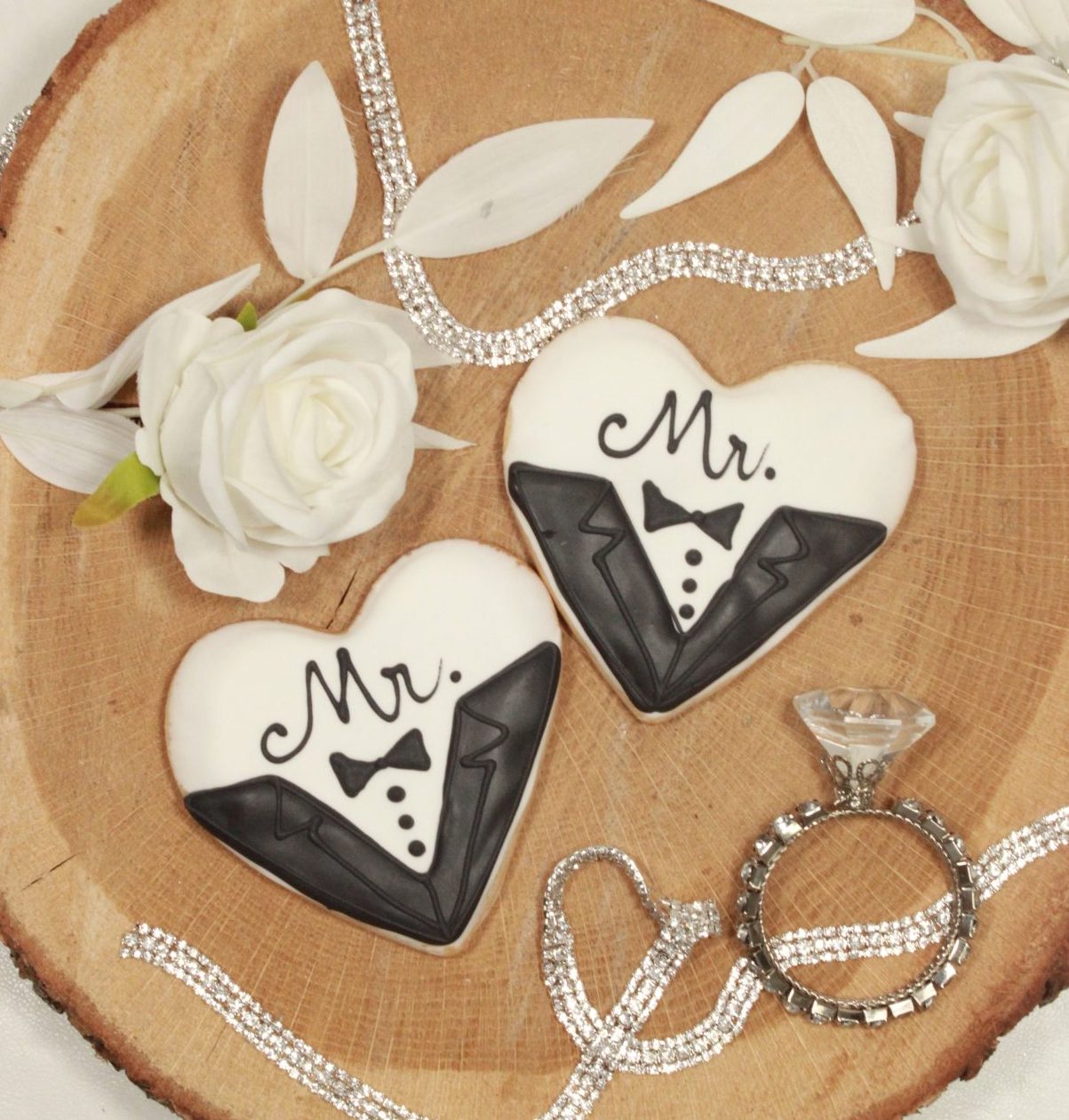 Bride & Groom Heart Cookie Favors - Image 3
