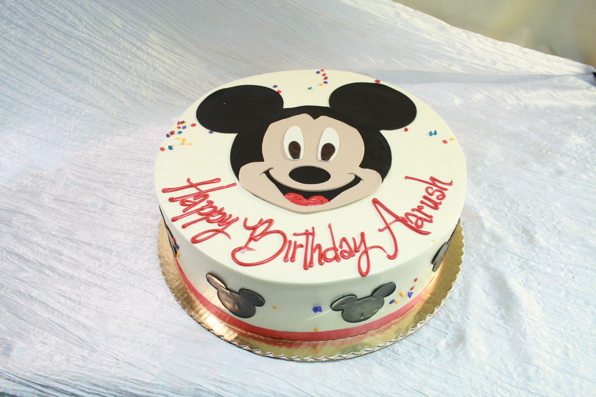 Mickey Mouse (Face) Cake , Theme Based Cakes Delivery in Ahmedabad –  SendGifts Ahmedabad